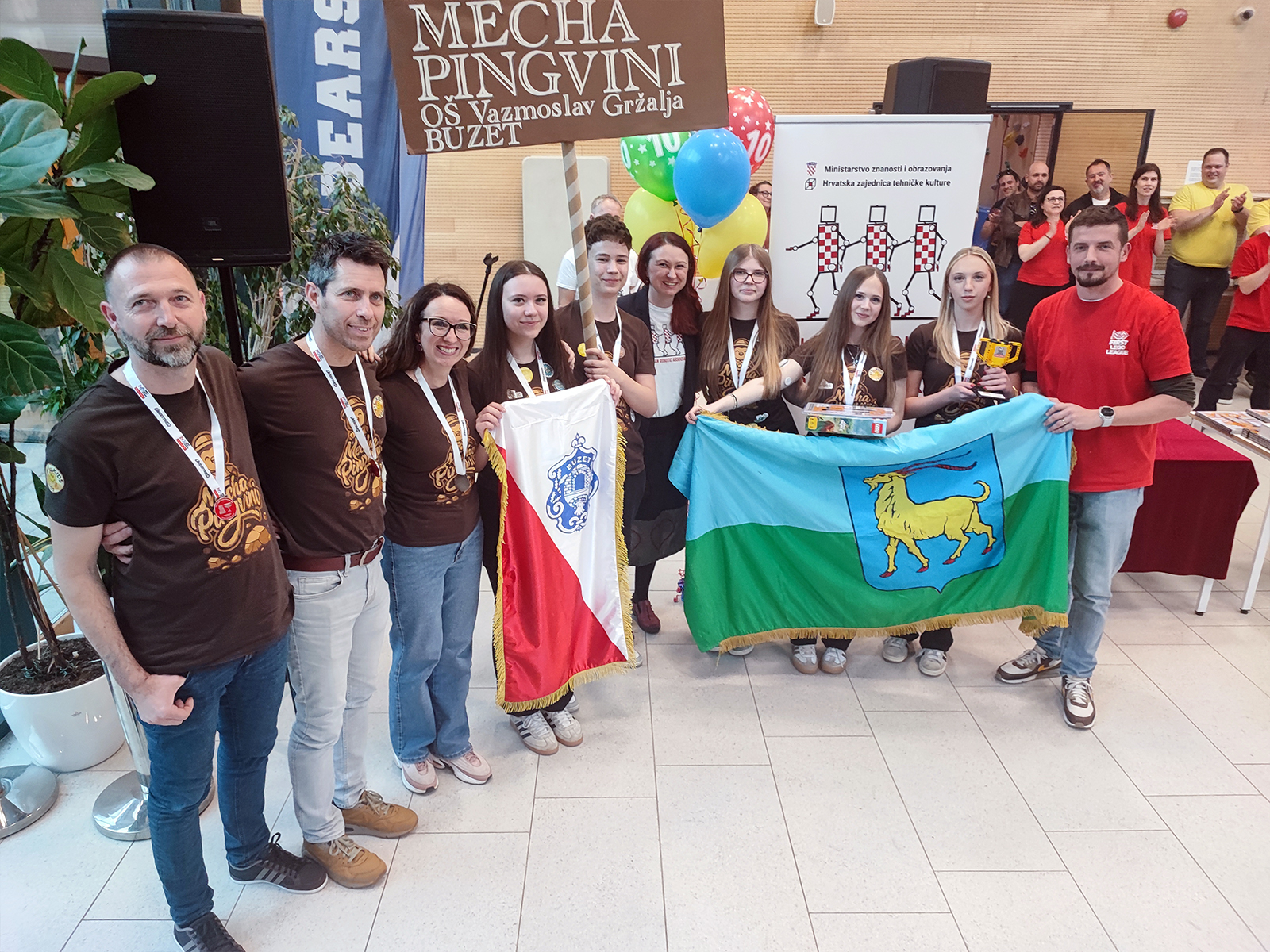 Nagrada za Dizajn robota - Mecha pingvini Nagrada za Dizajn robota - Mecha pingvini